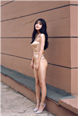 美女同桌喜欢穿裙子