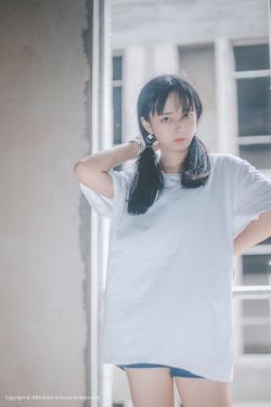 女人下裆部无遮挡图片